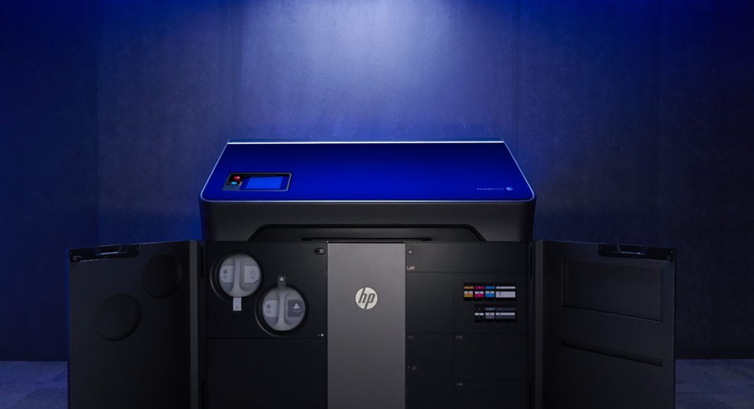 HP Jet Fusion 300 500 3D Printer Solution