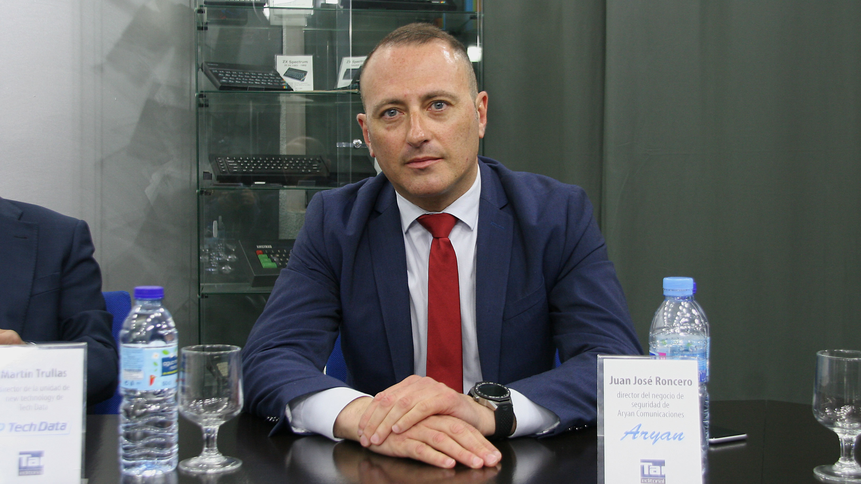 La protección de las redes inalámbricas y el endpoint, focos para Aryan