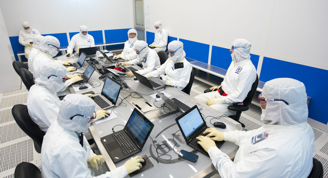 Intel-Bunnysuits-fab