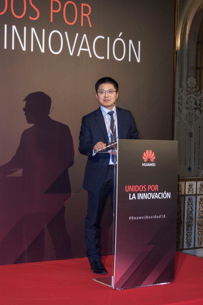 Tony Jin Yong, CEO de Huawei España, durante el almuerzo de Navidad con la prensa.