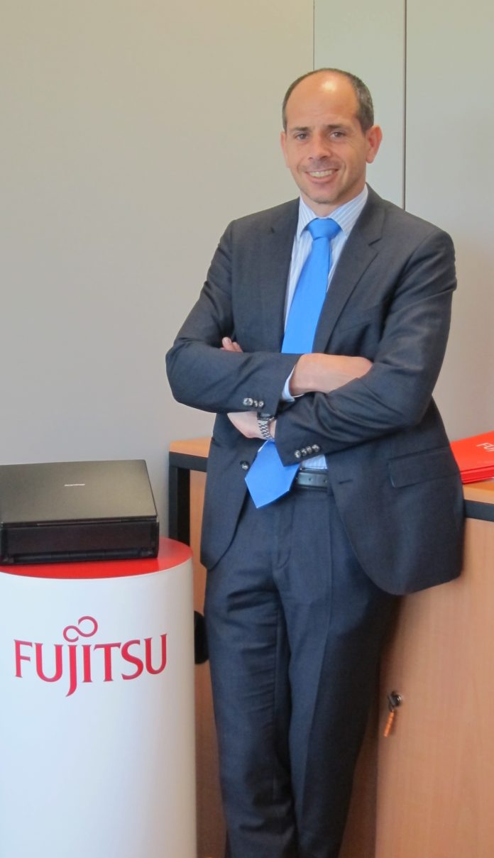 negocio-newsbook-jesus-cabañas-Fujitsu-PFU-canal-programa Negocio -Newsbook -Jesús - Cabañas -Fujitsu - PFU - canal - Madrid - España