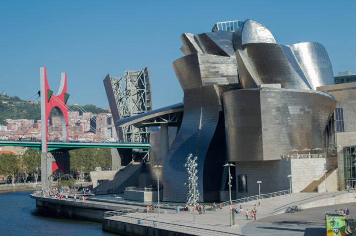 tour-de-canal-newsbook-symantec-bilbao Tour de canal - Newsbook - Syamatec - Madrid España