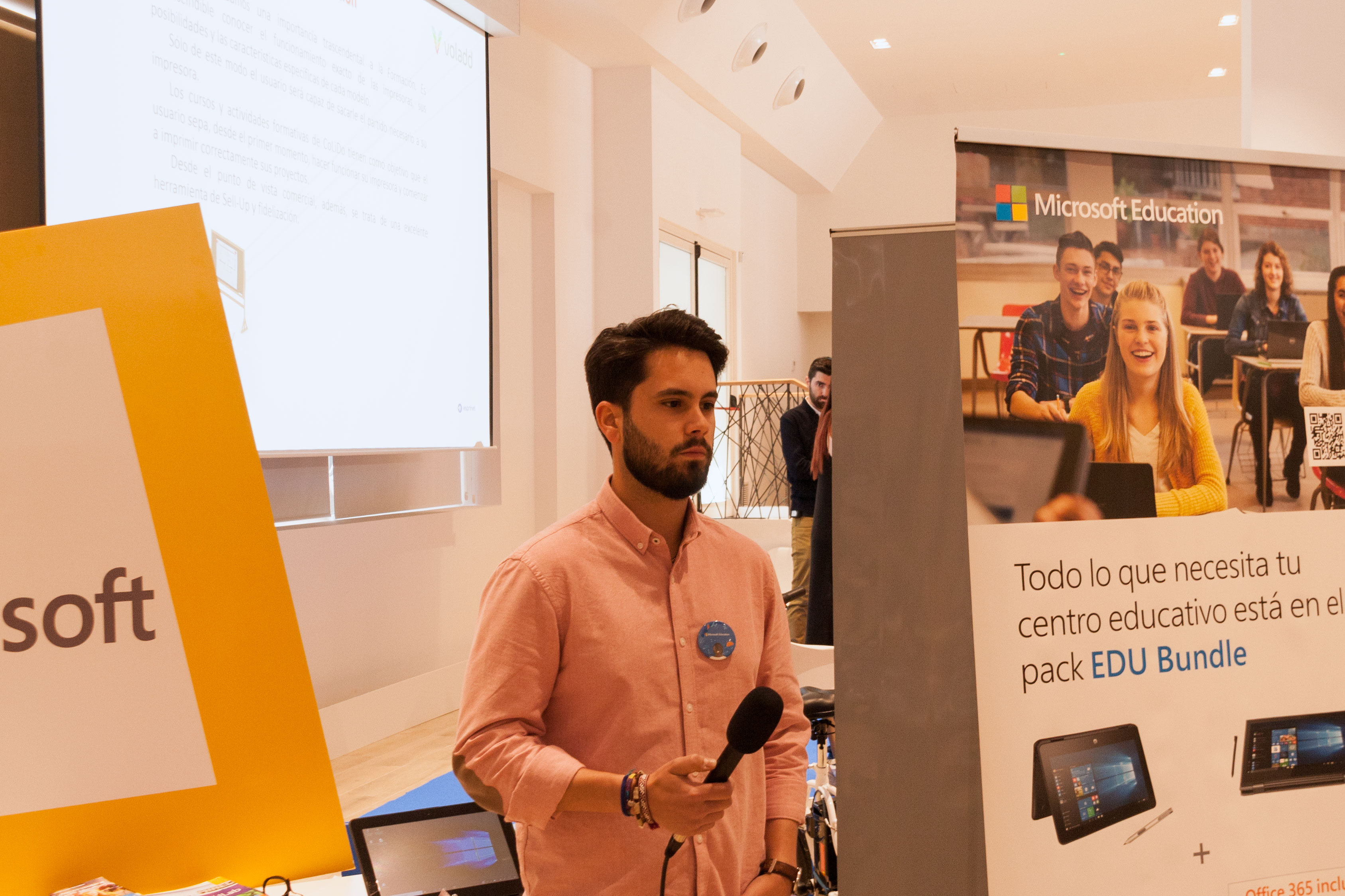 educación - Newsbook - Madrid - España