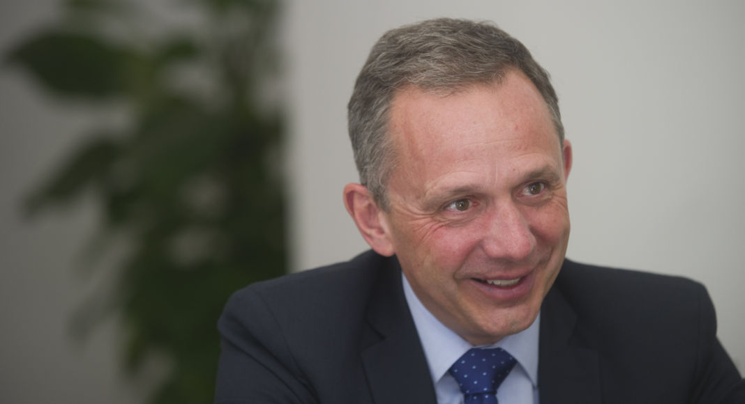 el-espa-ol-enrique-lores-liderar-la-estrategia-mundial-de-hp-newsbook