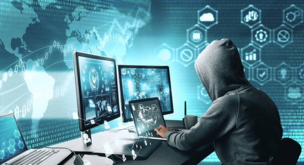 Hacking and phishing concept phishing-macOS-newsbook-España