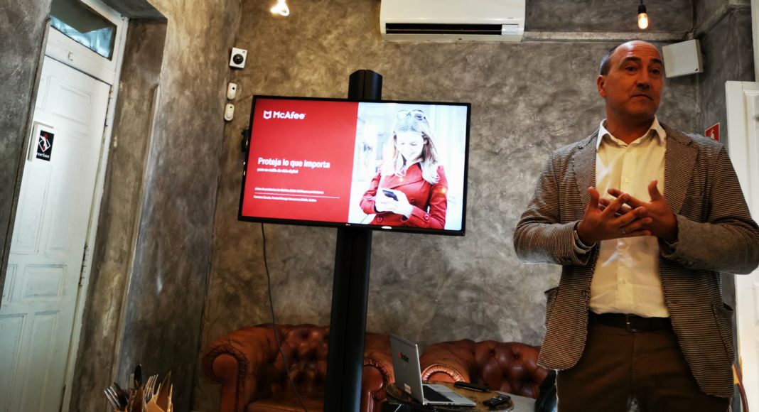 wifi-mcafee-francisco-sancho-newsbook wifi - newsbook - madrid - España