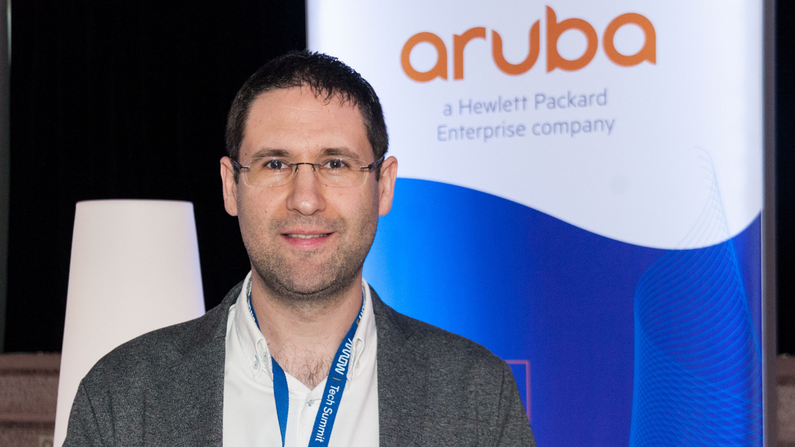 divergente - Newsbook - Madrid - España