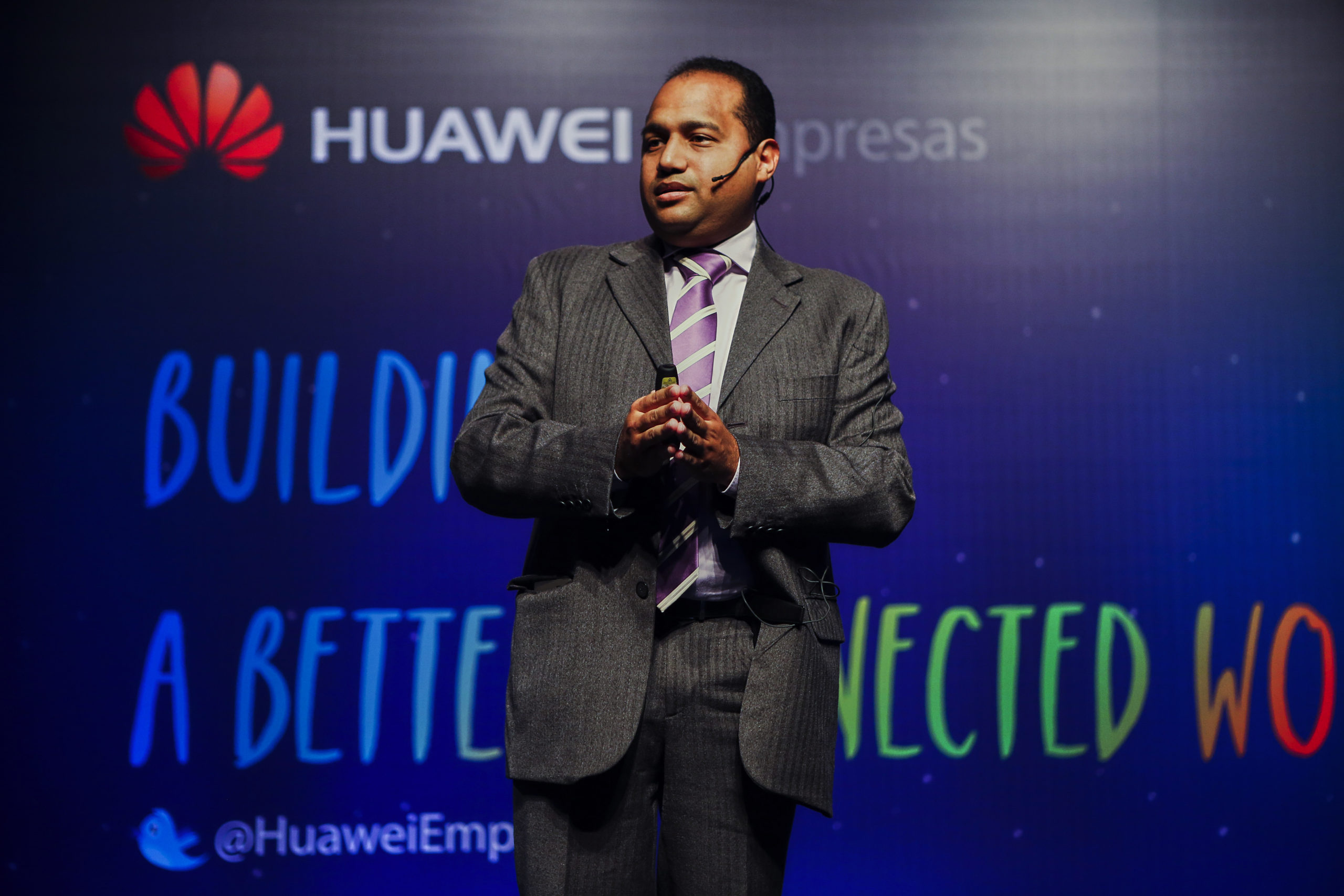 Soluciones - Huawei- Arrow Especial redes y seguridad- Tai Editorial - España