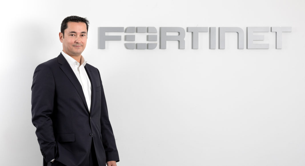 Soluciones y valor - Fortinet - Newsbook - Guillermo Sato - Arrow - Tai Editorial - España