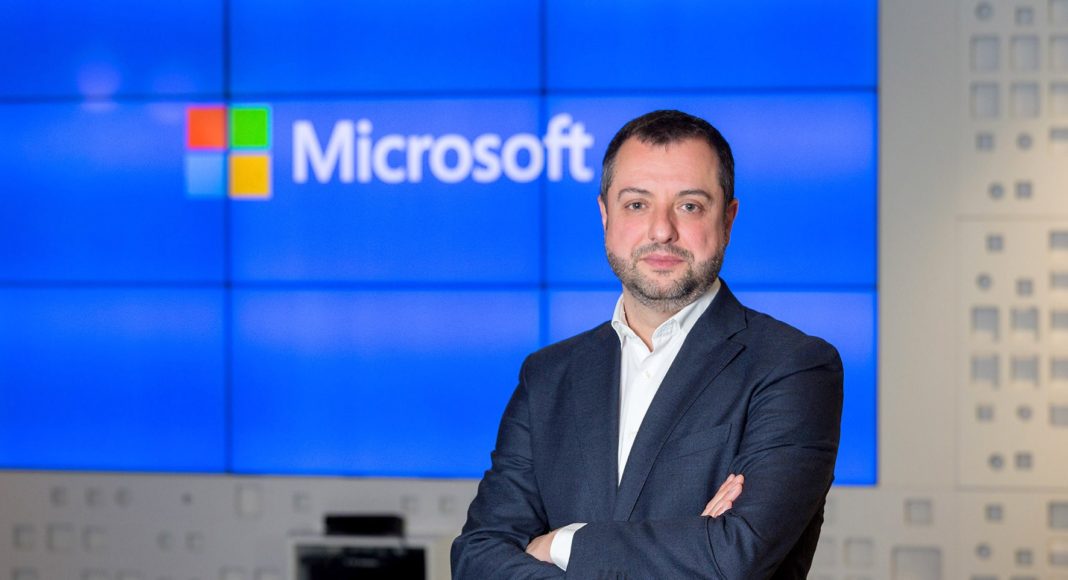 Microsoft - Newsbook - Microsoft Ibérica - nuevo director Microsoft - Newsbook - Tai Editorial - España