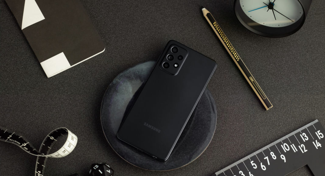 galaxy-a-samsung-newsbook-serie-smartphones Galaxy A - Samsung - Newsbook - Serie Smartphones - Tai Editorial - España