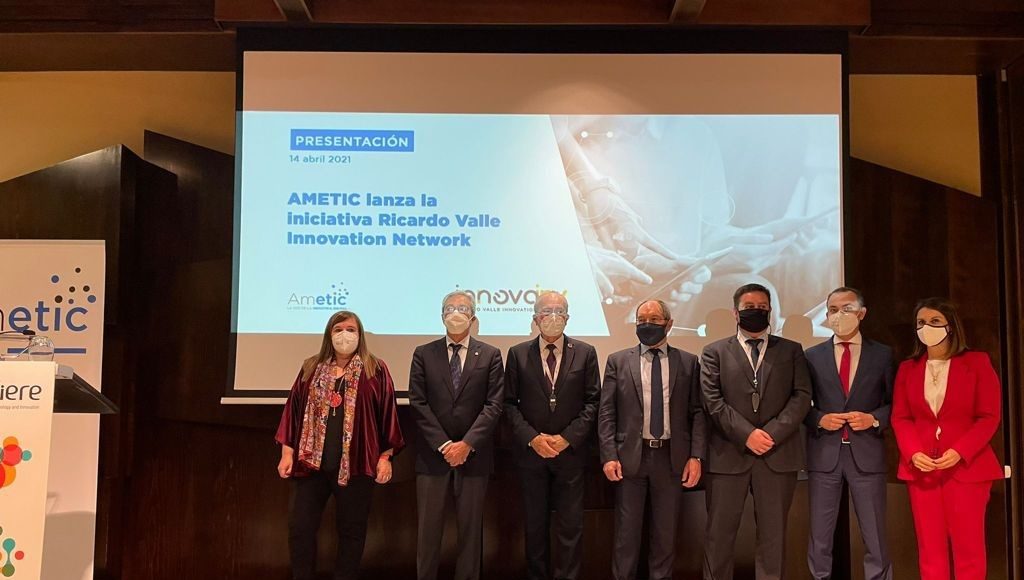 innovation-ametic-newsbook-rvin Innovation - AMETIC - Newsbook - RVIN - Tai Editorial - España