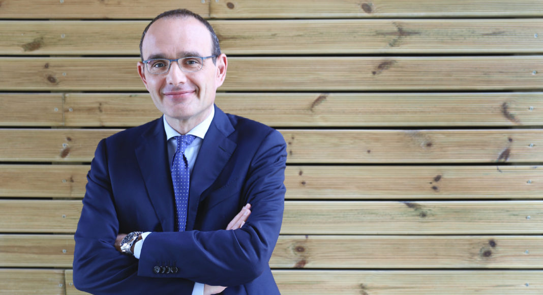 Esprinet-Newsbook-acuerdo- Enel-X-Alessandro-Cattani Esprinet-Newsbook-acuerdo-Enel-X-Alessandro-Cattani-Tai Editorial-España