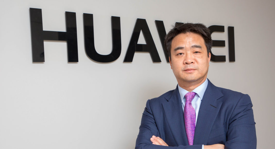 huawei-newsbook-eric-li-ceo-españa Huawei - Newsbook - Eric Li - CEO España - Tai Editorial - España