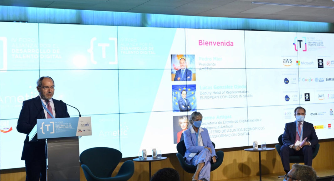 sector tecnológico - Newsbook - AMETIC - Carme Arigas - Pedro Mier sector tecnológico - Newsbook - Tai Editorial - España