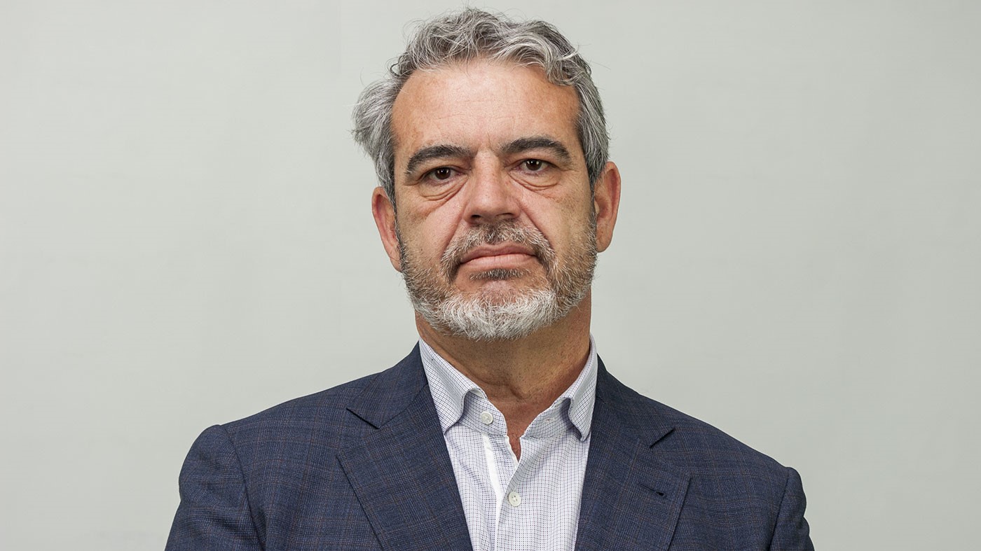 MCR - Newsbook - NFON - Alianza - Pedro Quiroga -Tai Editorial - España