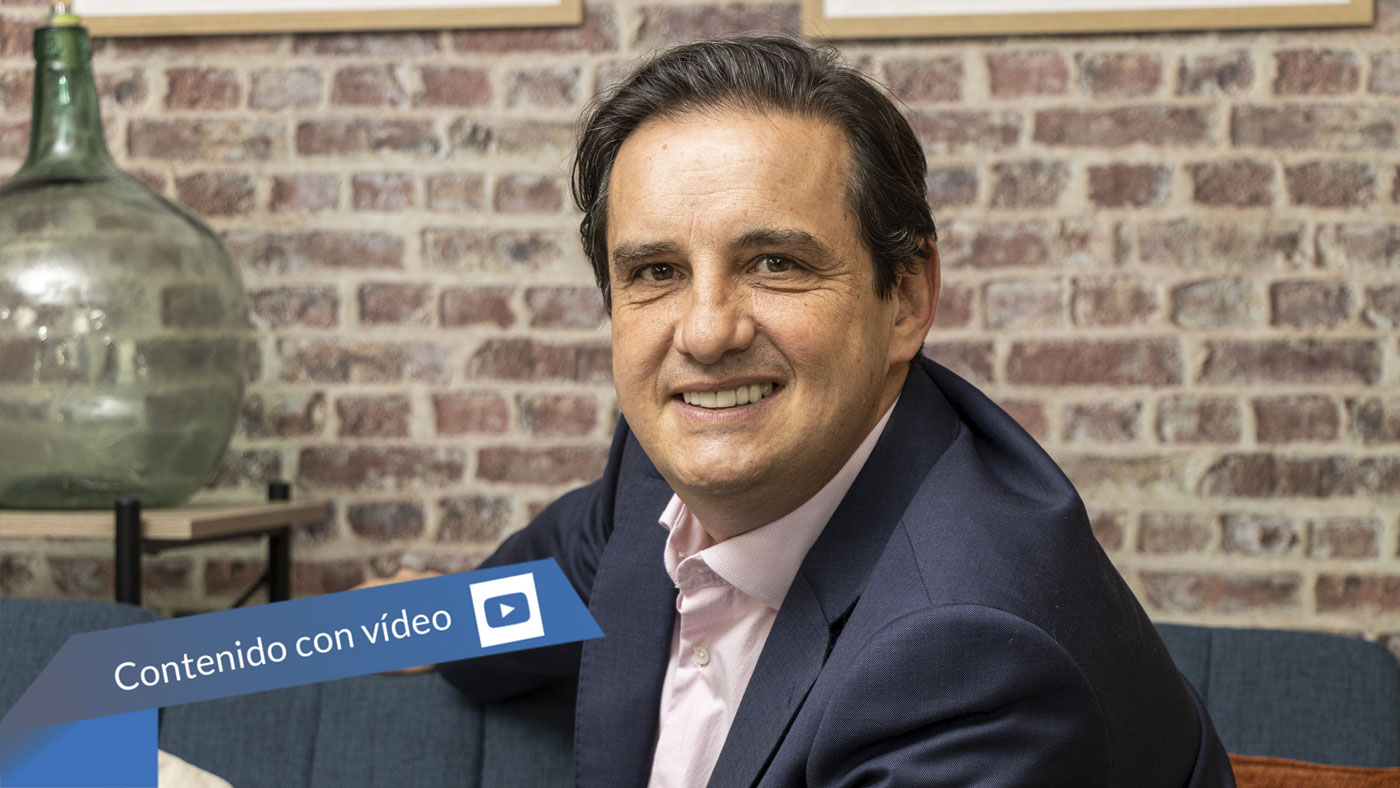 portátil - Newsbook - Tai Editorial - España