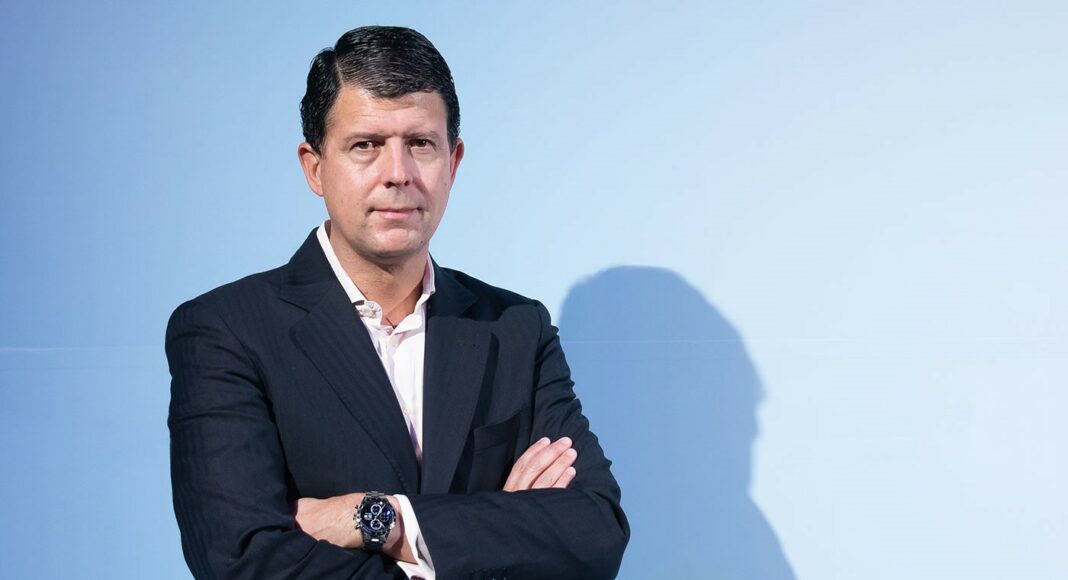 ibmpartnerplus-newsbook-ibm-fernando-suarez IBM Partner Plus - Newsbook - Tai Editorial - España