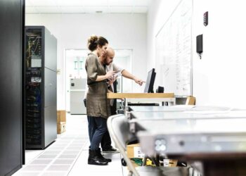 Business Acceleration - Newsbook- pago flexible - Tai Editorial - España