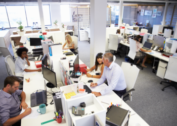 cre100do-newsbook-informe-medianas empresas-tai editorial-españa