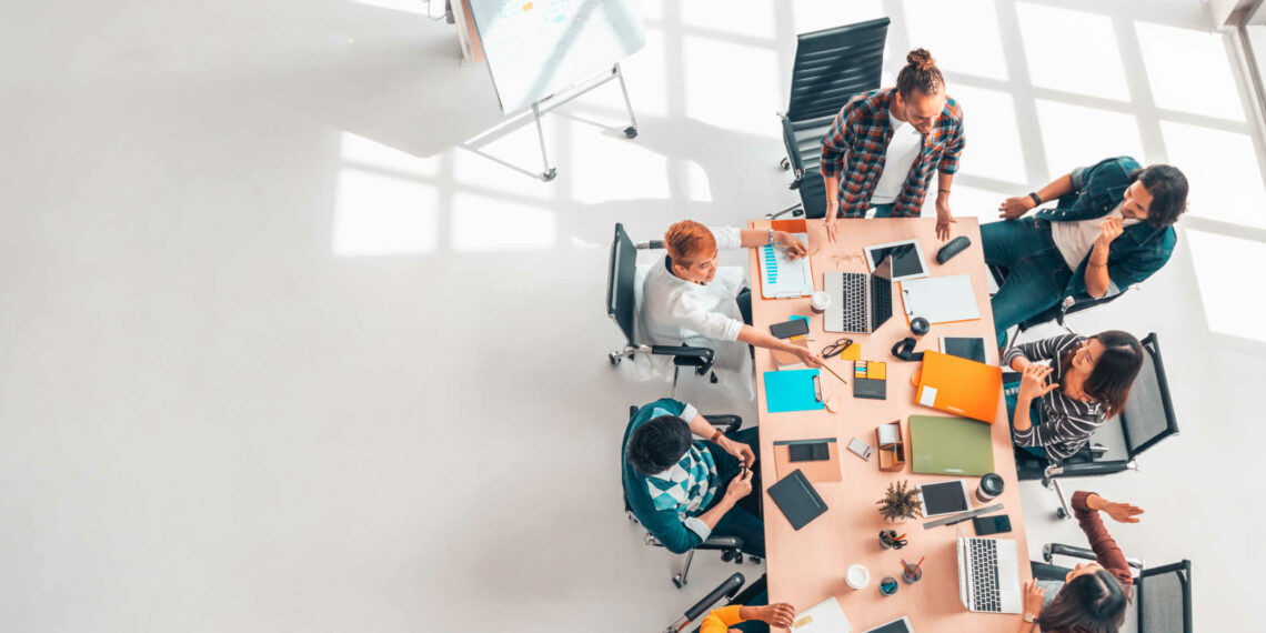 puesto de trabajo - Newsbook - Tai Editorial - España