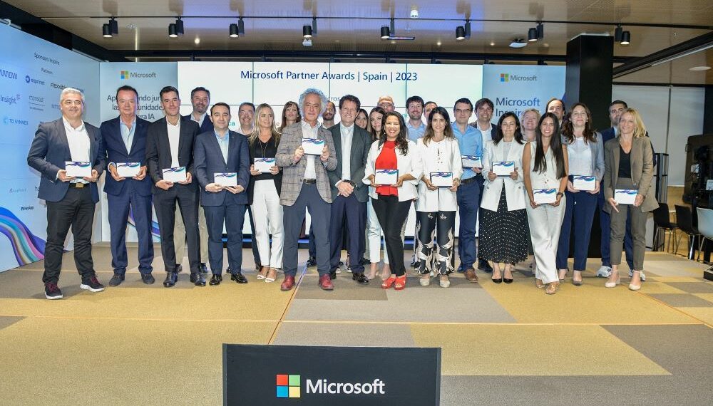 IA Partners - Newsbook - Microsoft - Tai Editorial - España