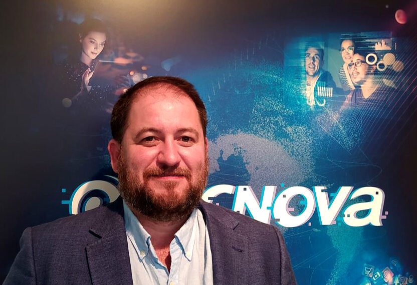 Ticnova -Newsbook - Alfonso Ruiz - Tai Editorial España