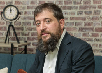 V-Valley -Newsbook - AnyDesk - Tai Editorial España