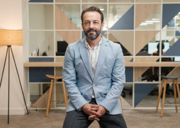 V-Valley Academy - Newsbook - Tai Editorial - España