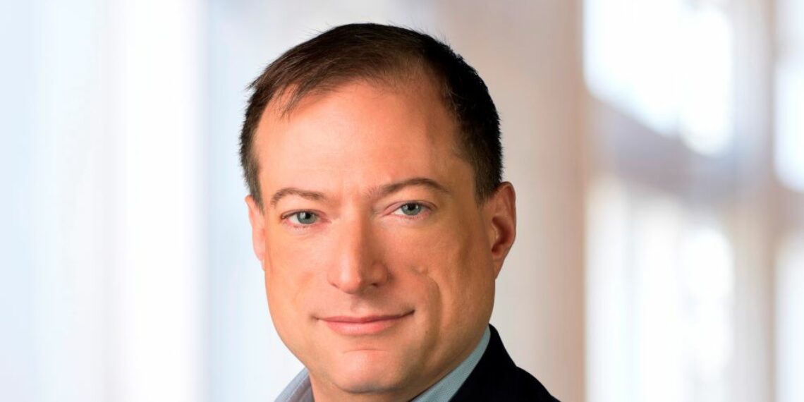 Dell - Newsbook - Predicciones 2024 - John Roese - Tai Editorial España