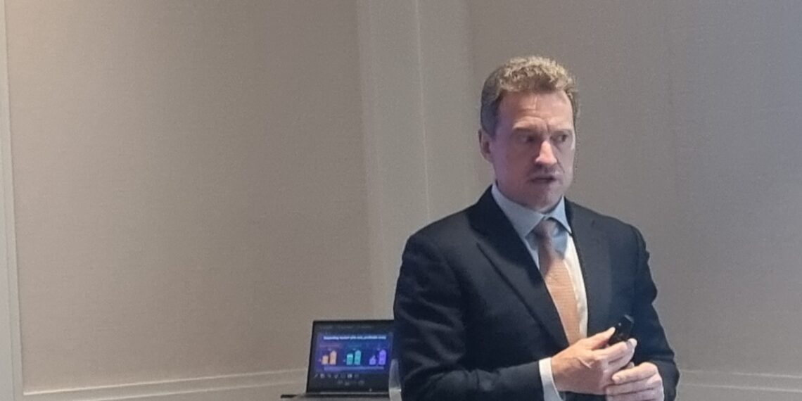 hpe- Newsbook - Tai Editorial - España