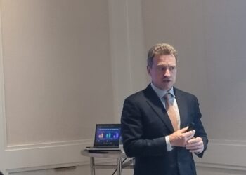 hpe- Newsbook - Tai Editorial - España