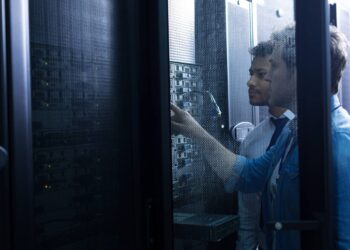 DMI Computer - Newsbook - TAI Editorial - España