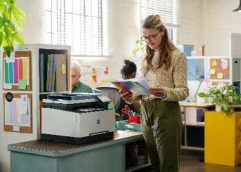 HP - Newsbook - TAI Editorial - España