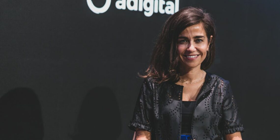 Empresas equipos diversos - Newsbook - Adigital - Susana Voces - Tai Editorial España