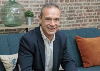 HPE Aruba Networking -Newsbook - Tai Editorial - España