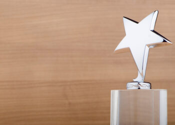 IPM - Premio - Newsbook - VMware by Broadcom - Tai Editorial España