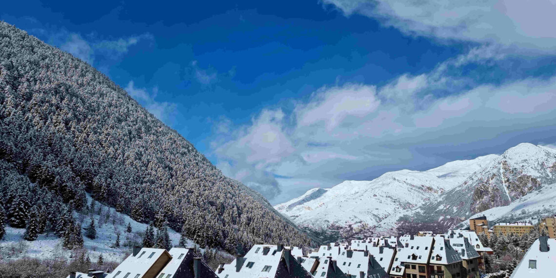 V Valley Cataluña Summit - Newsbook - Tai Editorial - España