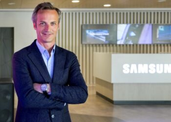 Samsung -Newsbook- Consumer Electronics - Alvaro Uriarte -Tai Editorial España