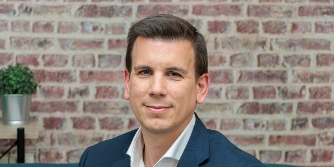 Samsung - Newsbook - partners - Eugenio Jiménez - Tai Editorial España