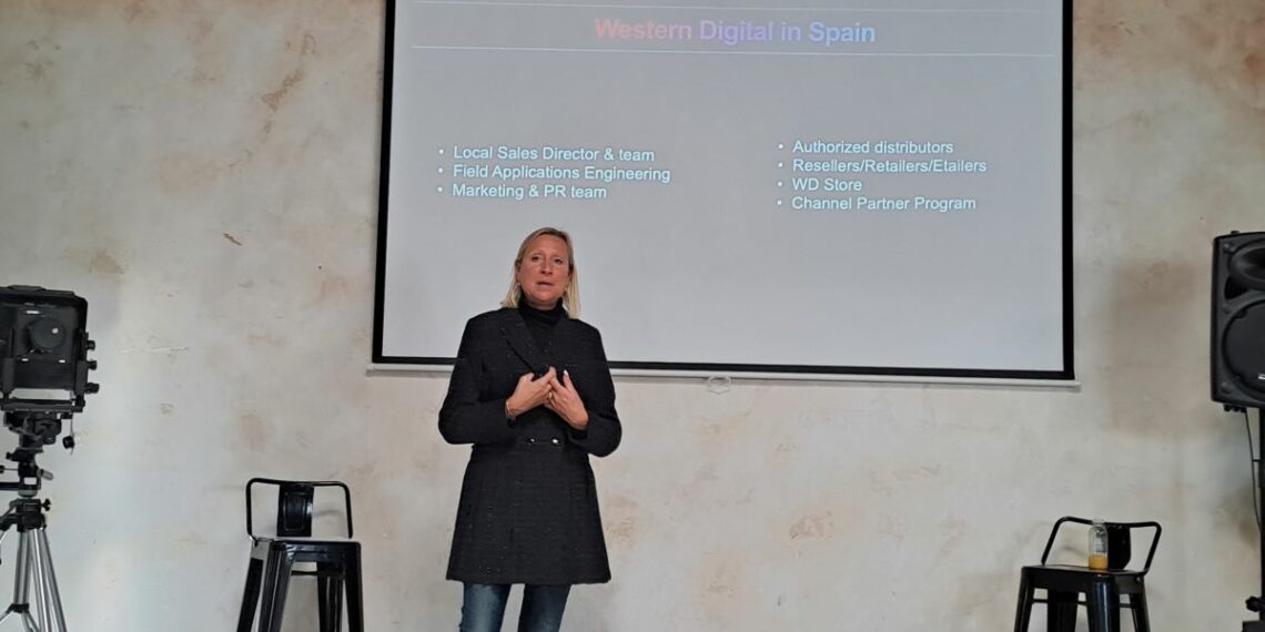 WD - Newsbook - Florence Perrin - Tai Editorial España
