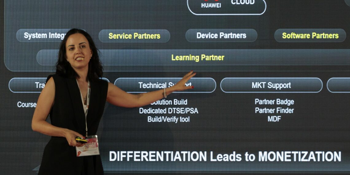 Huawei Cloud - V-Valley - Newsbook - alianza 2- Tai Editorial España