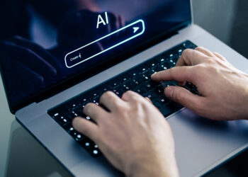 empleados -IA - Newsbook - estudio- Salesforce - Tai Editorial España