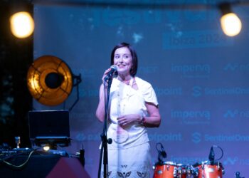 Exclusive Networks - Newsbook - fiesta de verano - Tai Editorial España