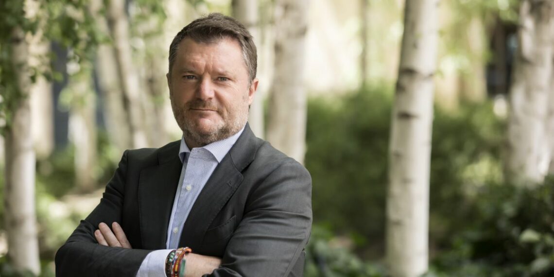 Lenovo - Kit Digital - Newsbook - Alberto Ruano - Tai Editorial España