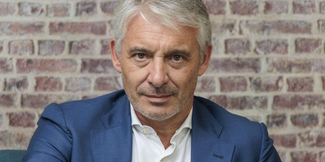 Cloud - Newsbook - Tai Editorial - España