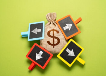 Descienden la inversión y las licitaciones en la Administración Pública-newsbook-taieditorial