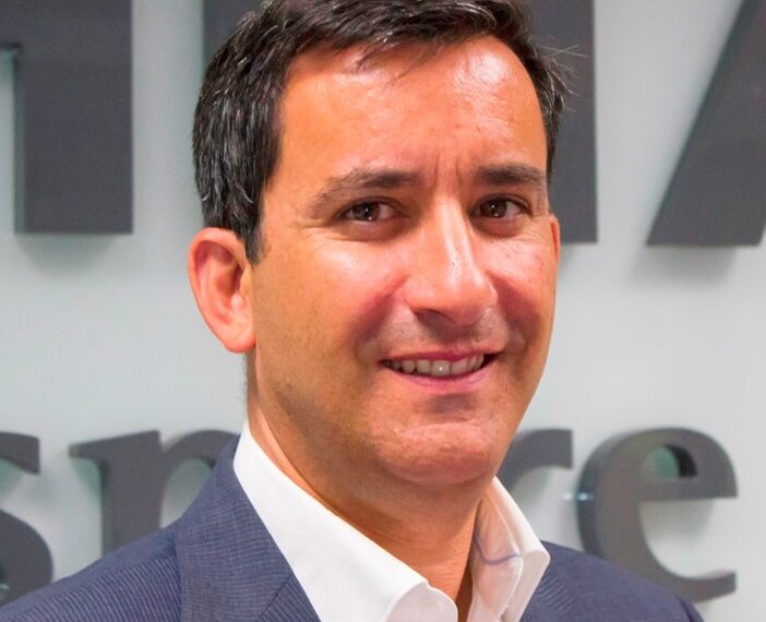 Resiliencia -Newsbook -canal -Antonio Espuela - Tai Editorial España