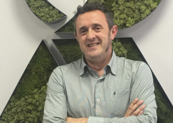 Ciberseguridad IoT - Newsbook - Tai Editorial - España