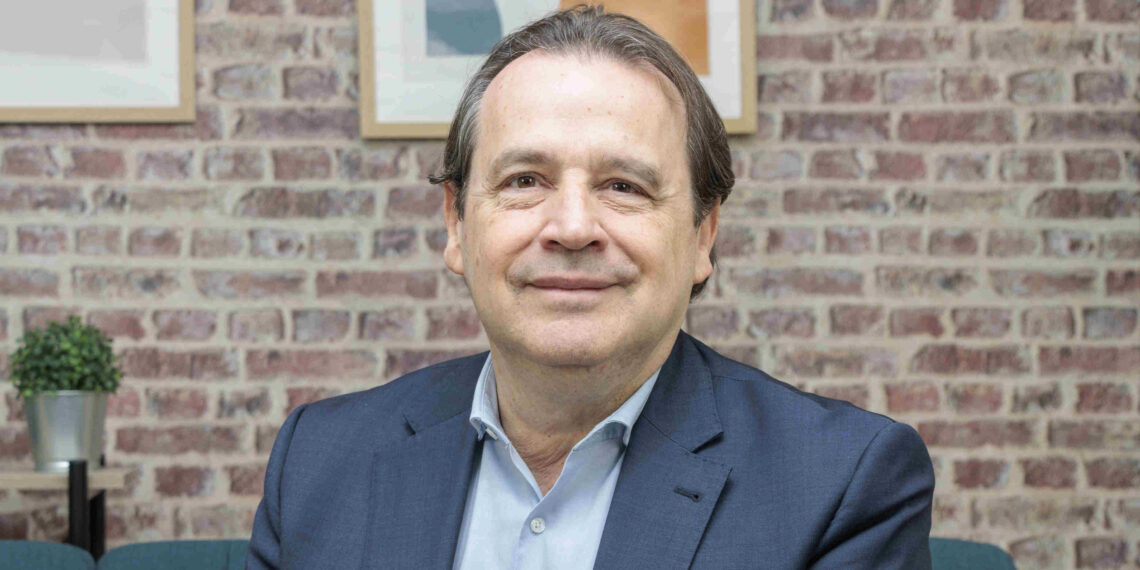 estrategia Acer - Newsbook - Tai Editorial - España